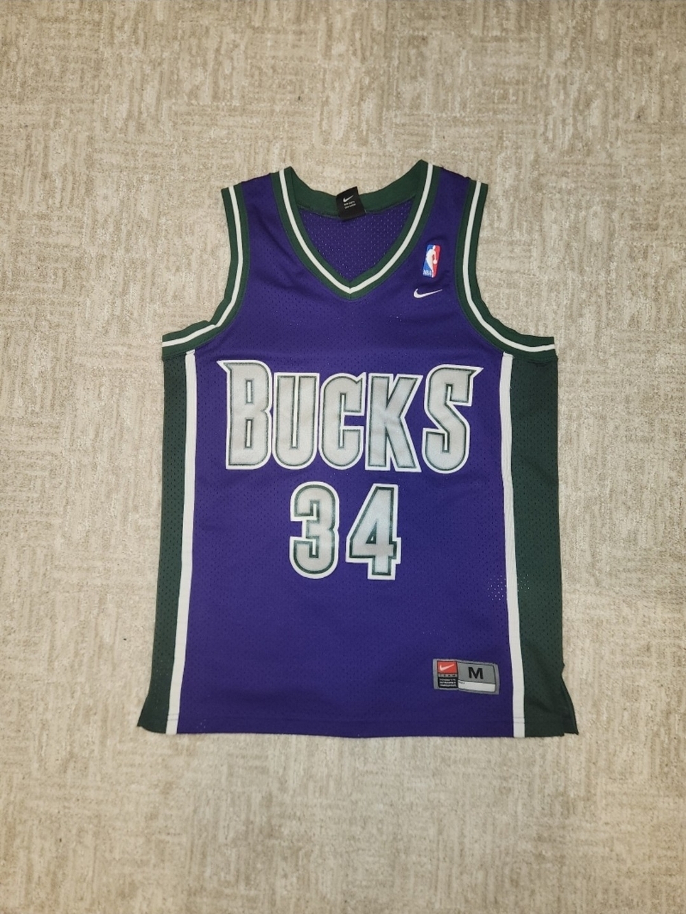 Vintage Y2K Nike Team Apparel Ray Allen Milwaukee Bucks Stitched Mens Med Jersey